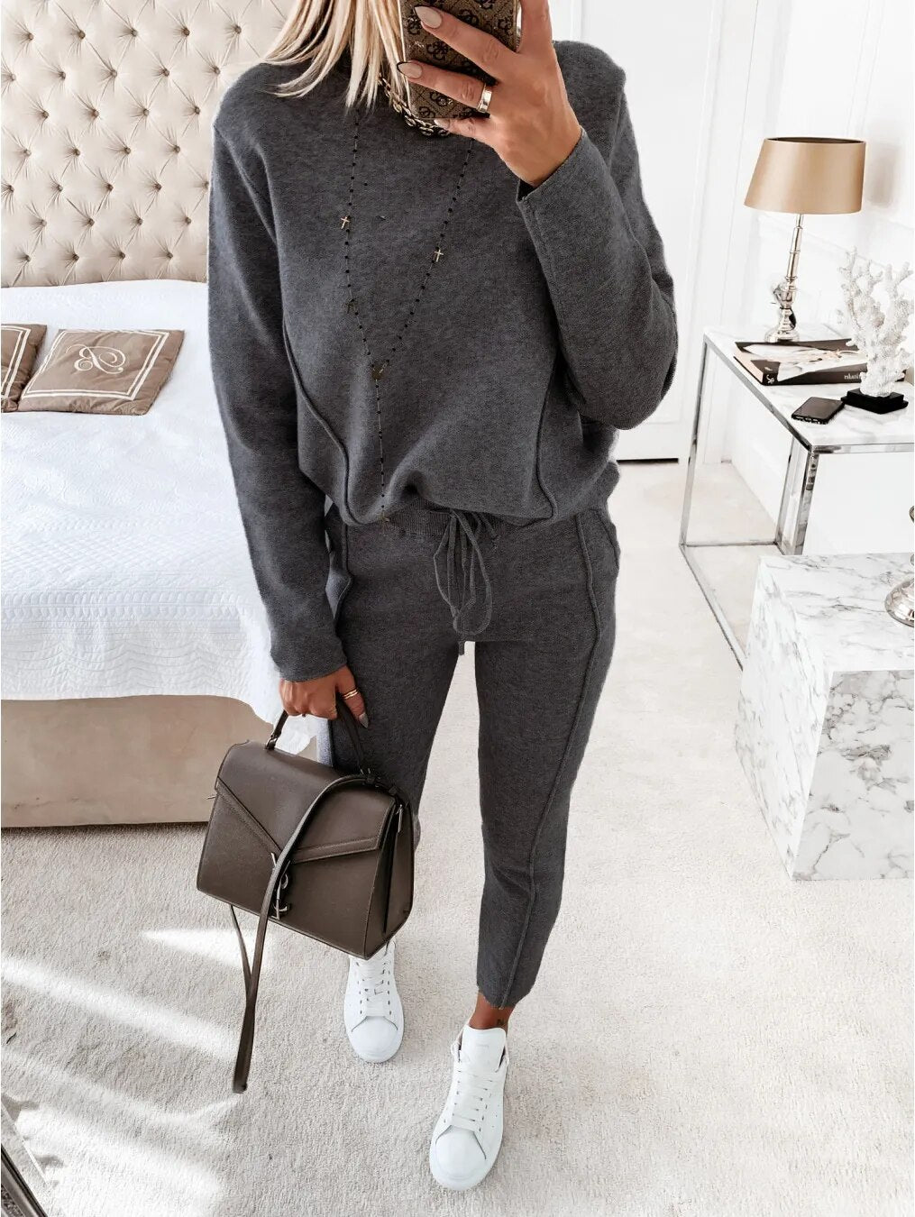 Jogging suit & sweatshirt - Mid-season