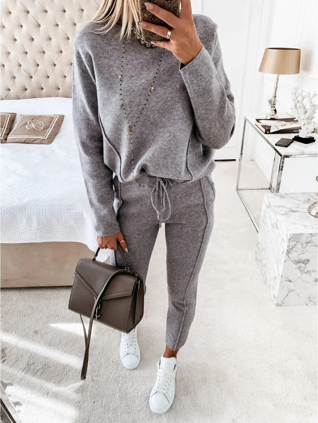 Jogging suit & sweatshirt - Mid-season