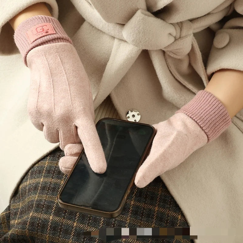 Warm & Touchscreen Gloves - Unisex