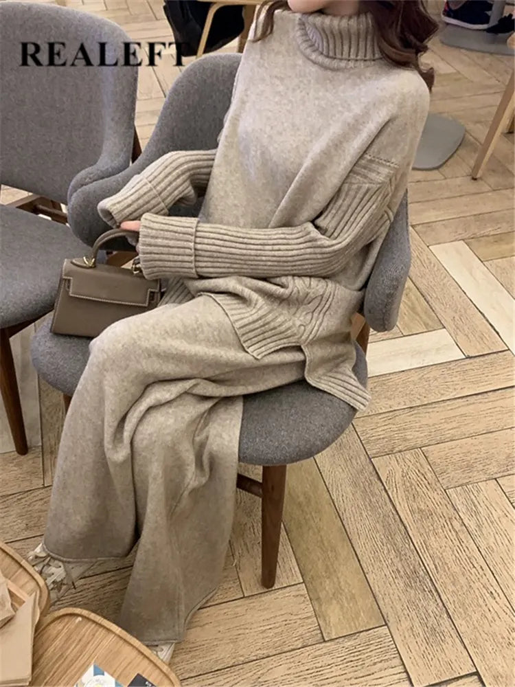 Ensemble 2PC Pull col roulé et pantalon ample tricoté - Collection Automne 2023