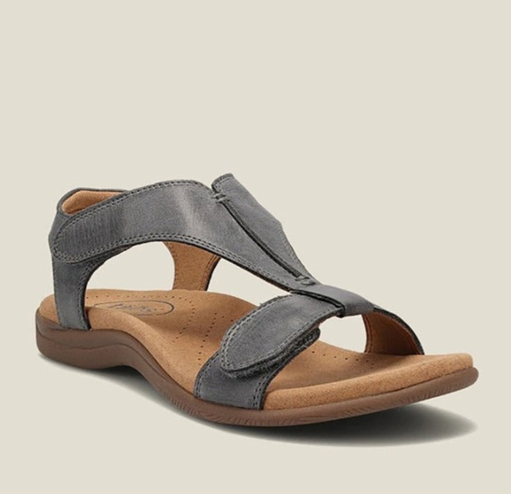 Orthopedic summer sandals for arch support