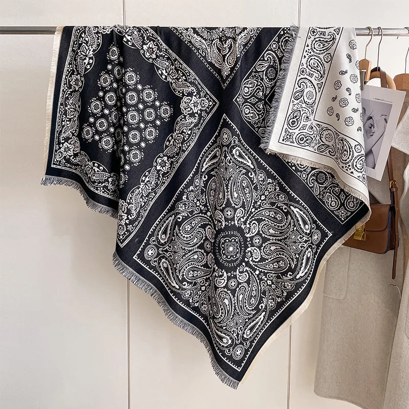 Écharpe Imitation Cachemire Motif Bandana