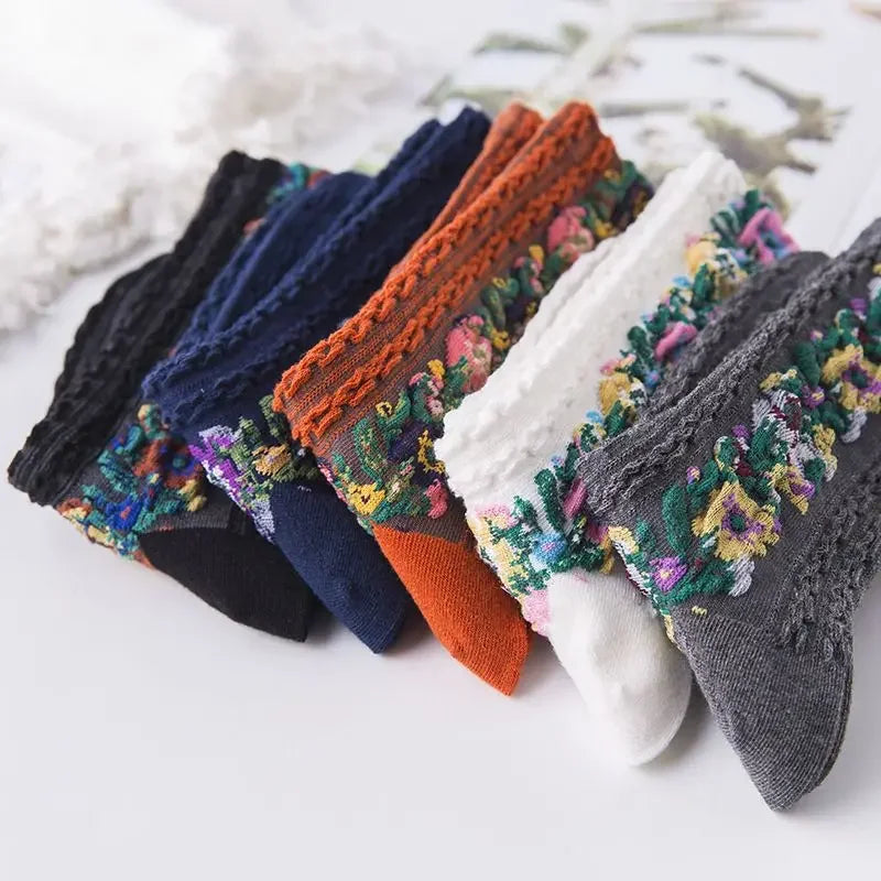 Lot de 5 Chaussettes à fleures brodées Vintage