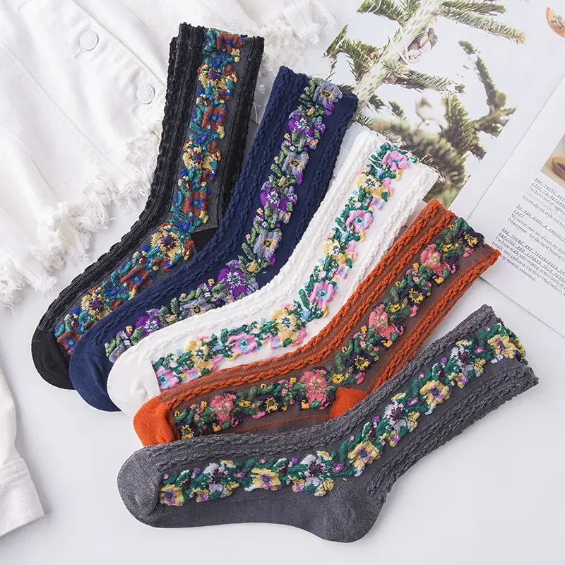 Lot de 5 Chaussettes à fleures brodées Vintage