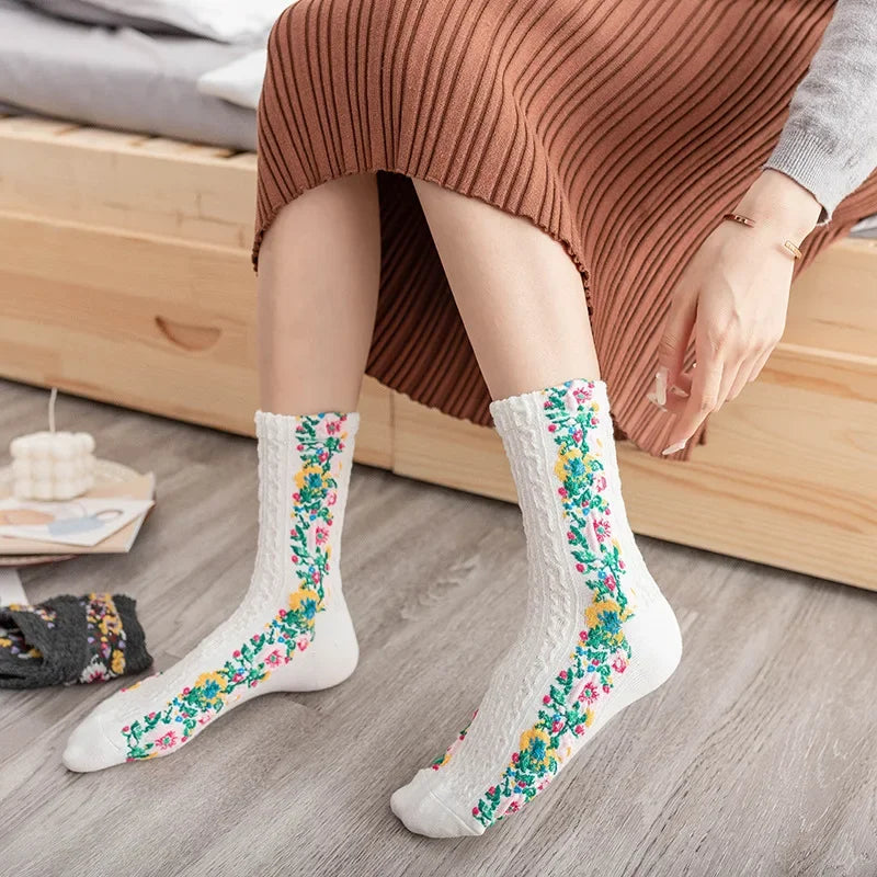 Lot de 5 Chaussettes à fleures brodées Vintage