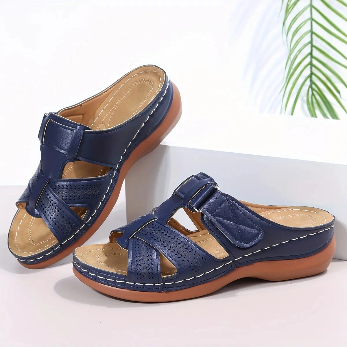 Sandales compensées orthopédiques en cuir vintage