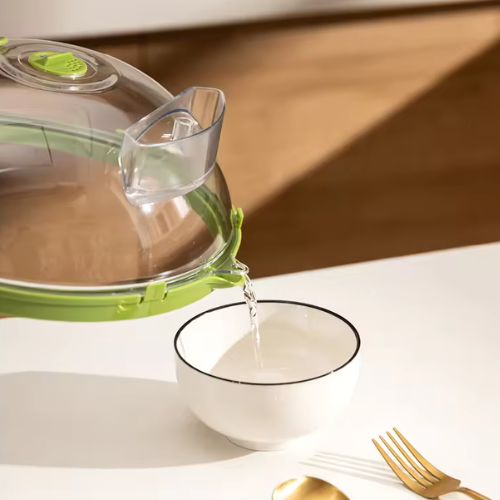 Cloche à micro-ondes anti-dessèchement avec réservoir d'eau et poignée
