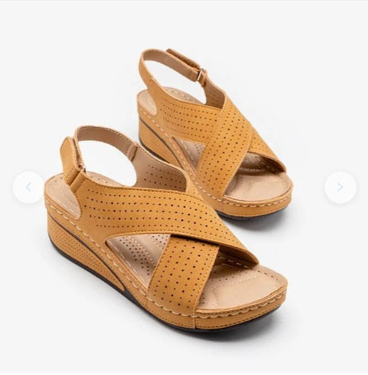 Sandales d'été compensées - femme