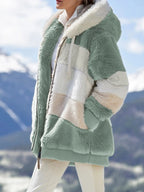 Polaire femme élégante à capuche